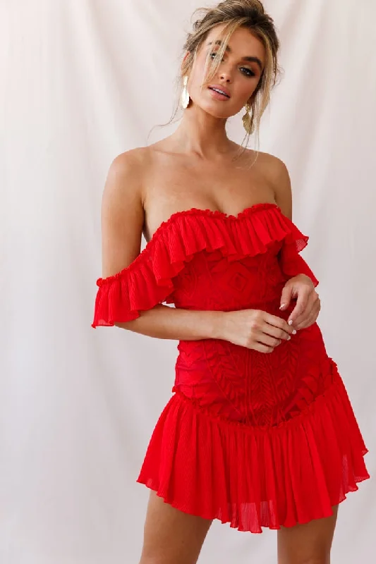 Dreamy Off-Shoulder Mini Dress Red