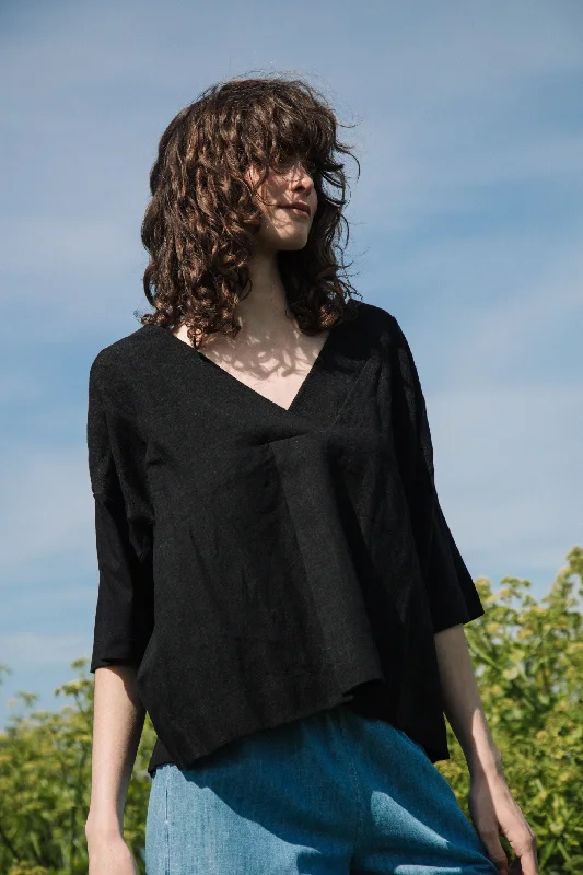 Chantari-May Organic Cotton and Linen Top in Black